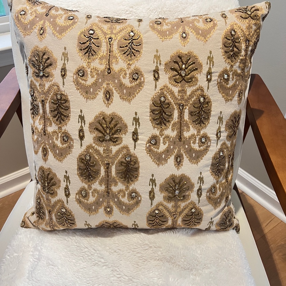 Kim Seybert 21”x 21” Beige Beaded  Designer Down Zipper Luxury Pillow